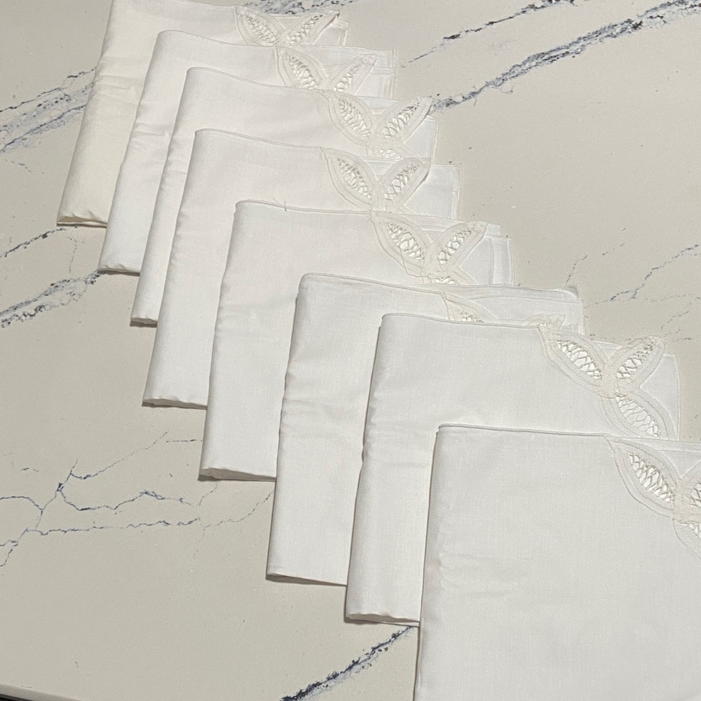 Vintage Elegant White Lace Trim Linen Napkins  Napkins set of 8